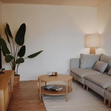 Havenwood Loft - 2 Minutes To - Free Parking
