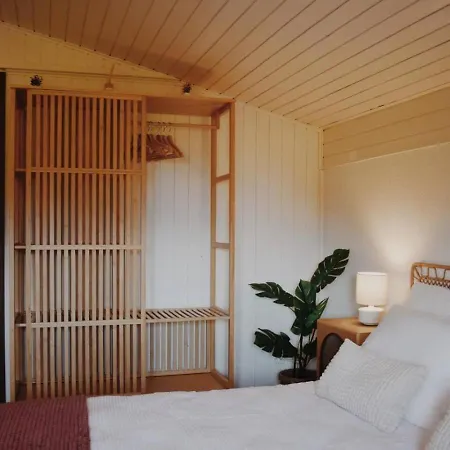 Havenwood Loft - 2 Minutes To - Free Parking Appartamento
