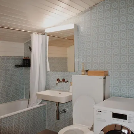 Havenwood Loft - 2 Minutes To - Free Parking Lägenhet Spiez
