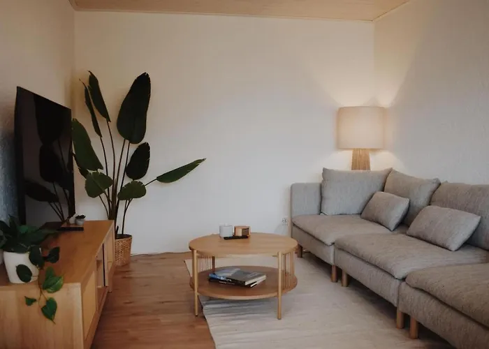 Havenwood Loft - 2 Minutes To - Free Parking